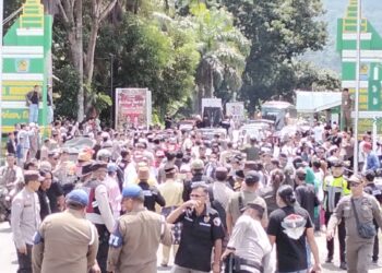 Gelar Aksi Demo, Warga BMR Tuntut Cabut Moratorium Pembentukan Daerah Otonom Baru (DOB)